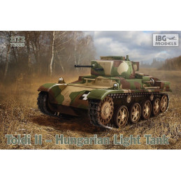 Toldi II Hungarian Light Tank 72028 IBG Models 1:72
