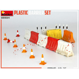 Plastic Barrier Set 35634 MiniArt 1:35