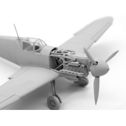 1/48 Bf 109F-4 WWII German Fighter